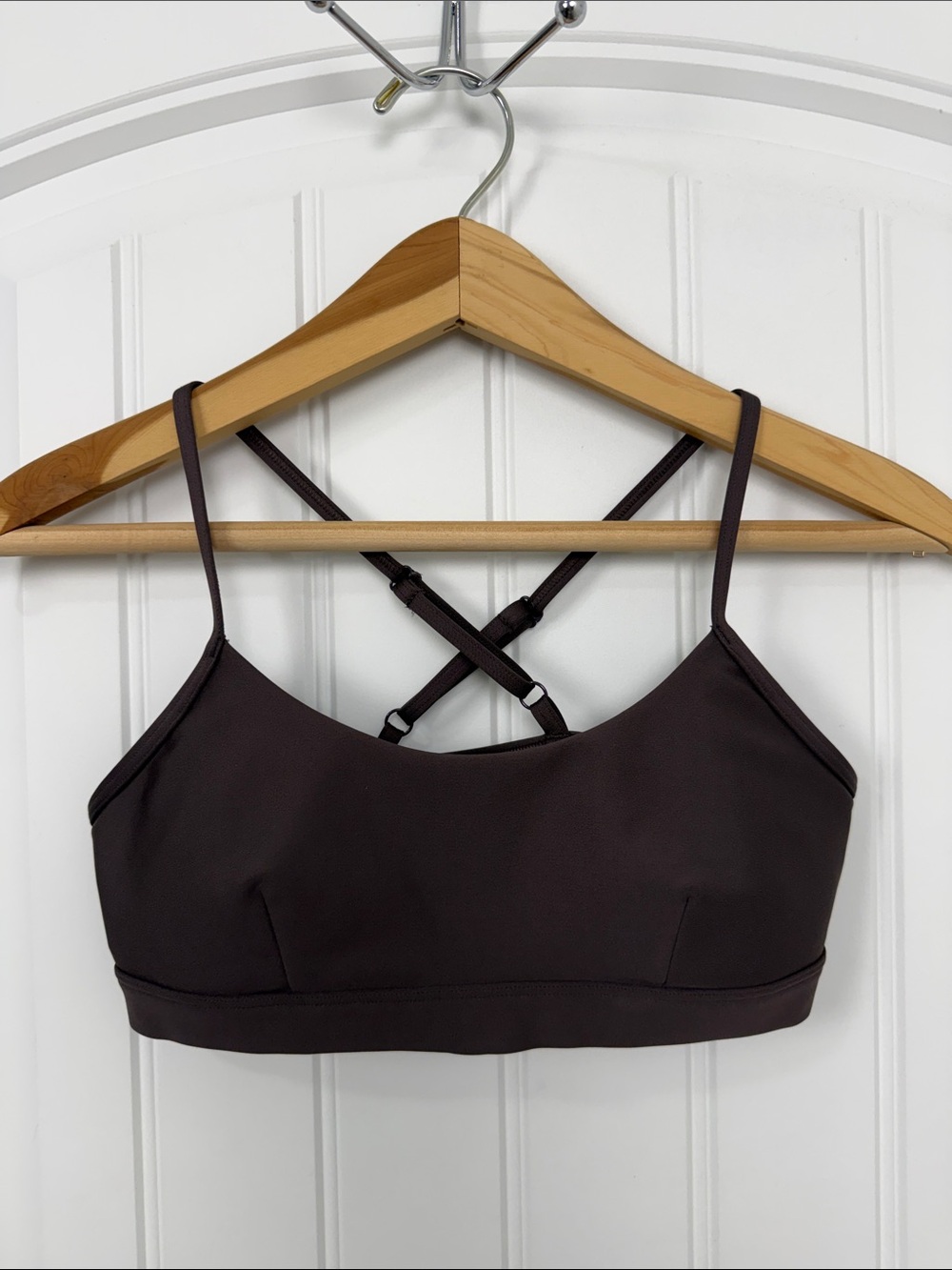 ALO Yoga Airlift Intrigue Bra Size Small